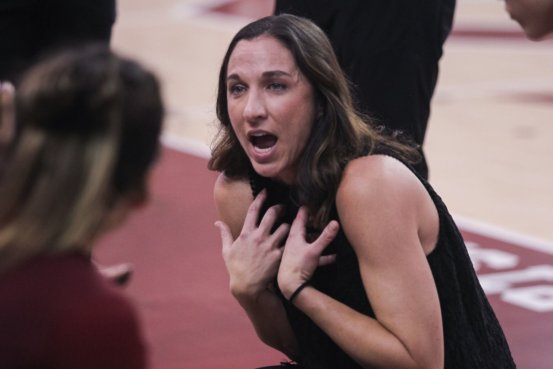 Head coach Lindsey Gray-Walton